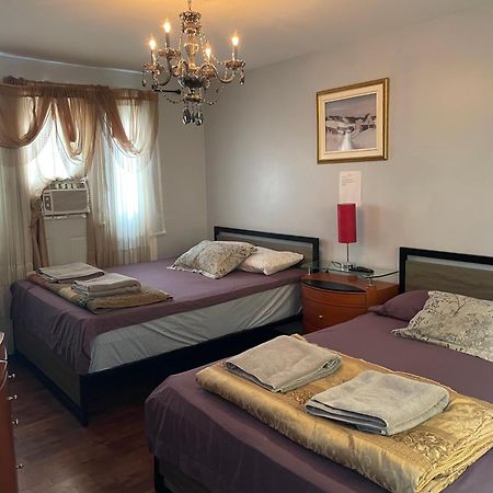 Self Service Small Breakfast, 2 Double Beds Private Room Монреал Екстериор снимка